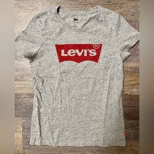 Levi’s tshirt brand new